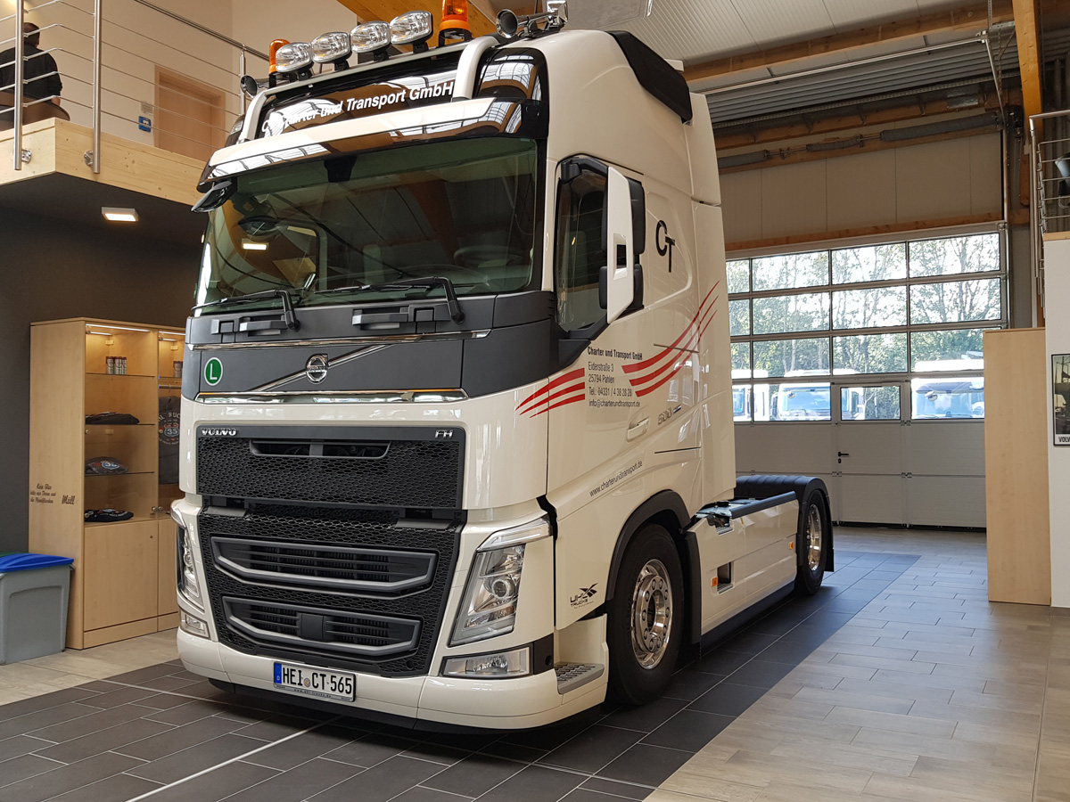 20190913-CT-Charter-Volvo-FH-1